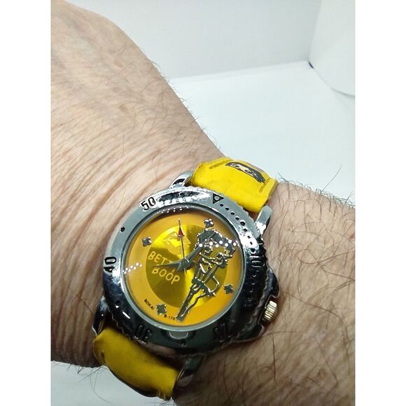 Betty Boop Yellow Face Vintage Watch Bokai B-170 - Picture 10 of 14